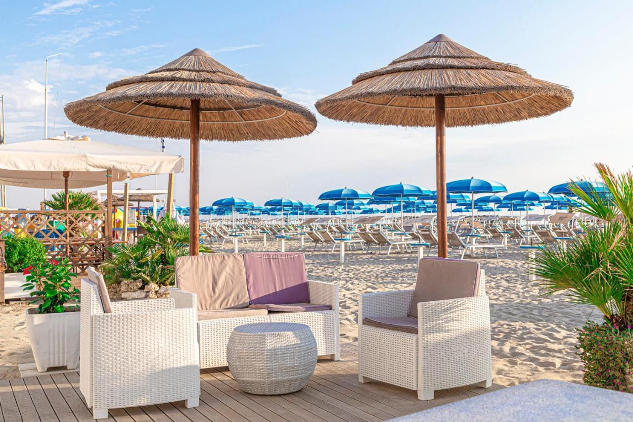 Evo Boutique Hotel & Spa Bellaria-Igea Marina Exterior foto